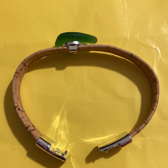 Handmade Cork Bracelet with Sea-Glass and Magnetic Fasten, Size 7 - Picture 4 of 4